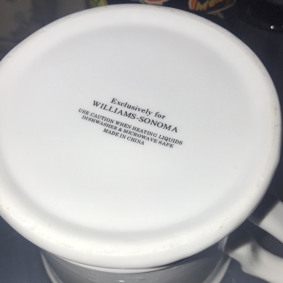 Williams Sonoma Monogramed T mug in Black and white - Picture 6 of 6